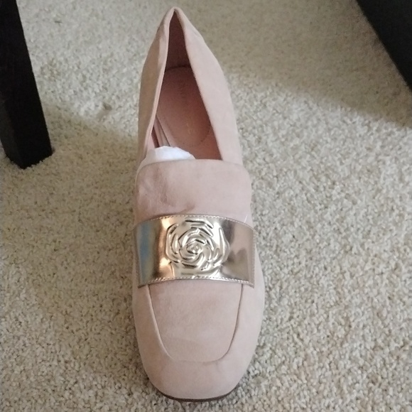 Taryn Rose Block Heels - Picture 1 of 2